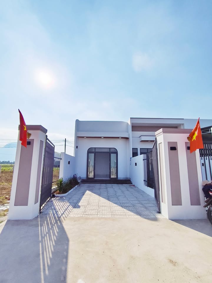 Đất Nền Suối Đá, Tây Ninh 160m² - Sổ Hồng Full Thổ, View Núi Bà Đen