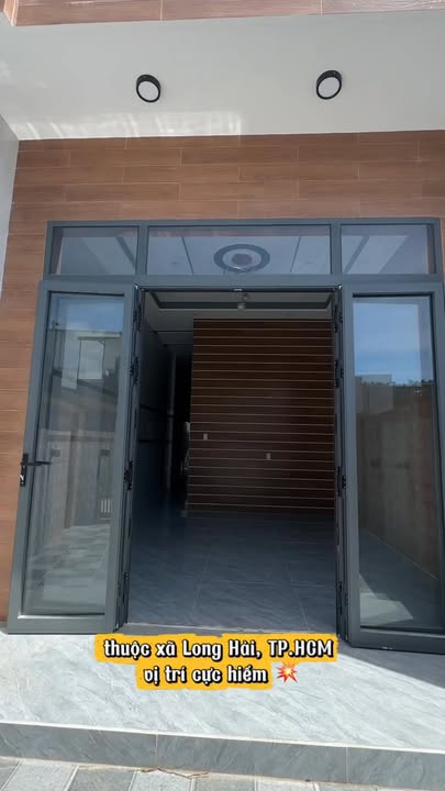 Nhà Long Hải 80m² - Sát biển, giá 1.1 tỷ hiếm có!