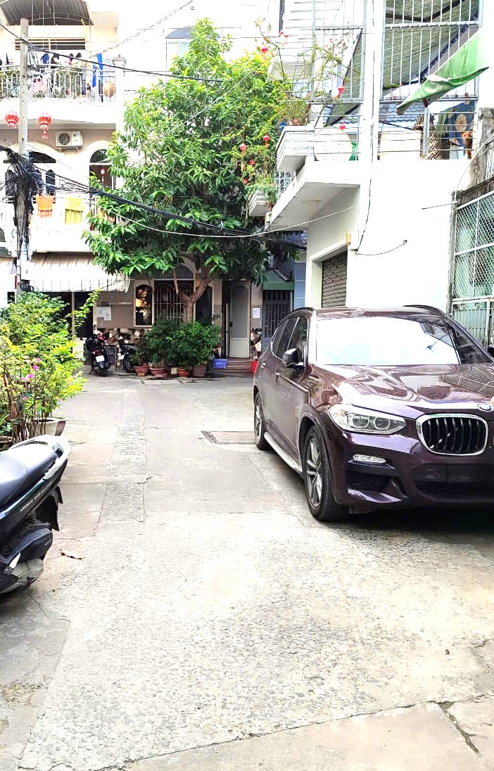 Nhà 67m² Hoàng Hoa Thám, Phú Nhuận - Ô Tô Ngủ Trong Nhà, 3PN, Giá 9.x Tỷ