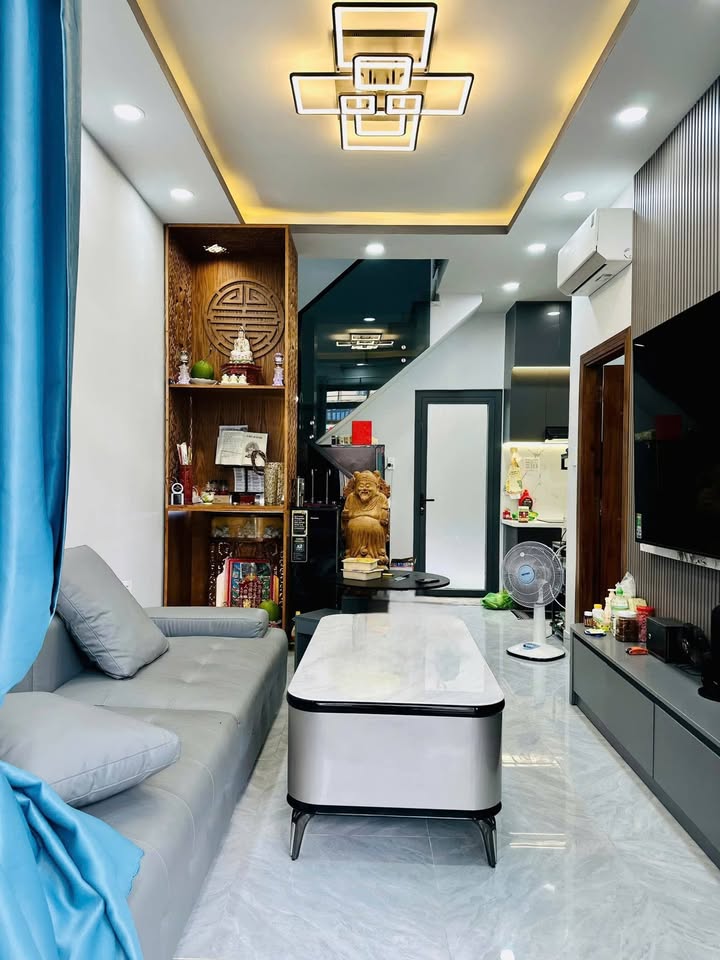 Bán nhà 2 tầng mặt tiền Lý Phục Man, Q7 - 72m², 5 tỷ - Sổ hồng sẵn sàng