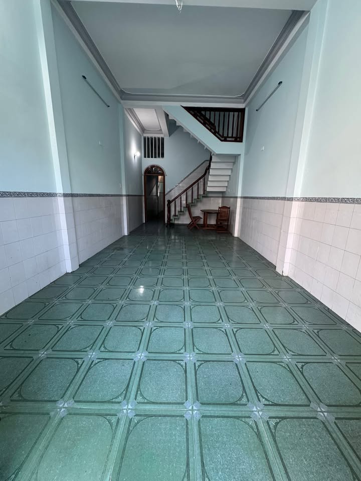 Nhà mặt phố Quy Nhơn 10 triệu/tháng - Thích hợp KD!