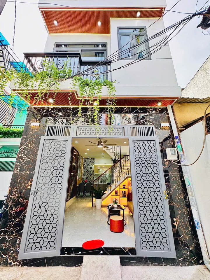 Mini House Huỳnh Văn Nghệ, Tân Bình - 28.7m² Giá 4.6 Tỷ - Sổ Hồng Riêng