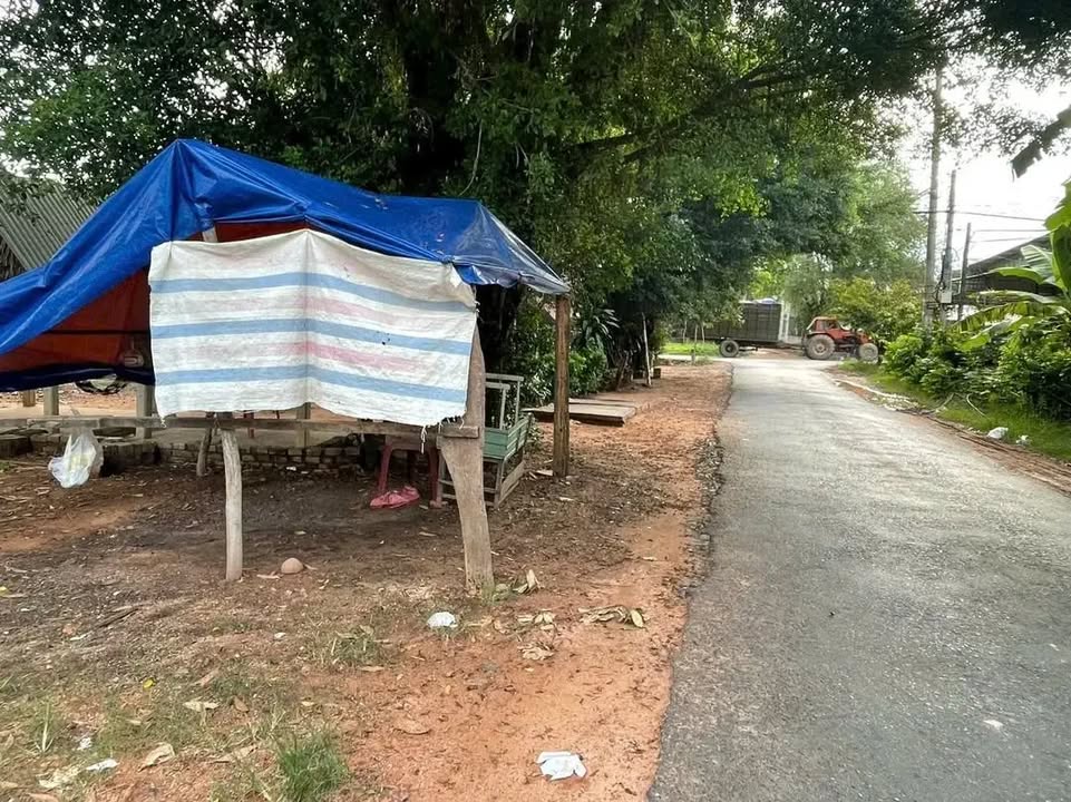 Bán đất mặt tiền Lộ Kiễm Tân Biên 870m² giá 800 triệu - Sổ đỏ sẵn