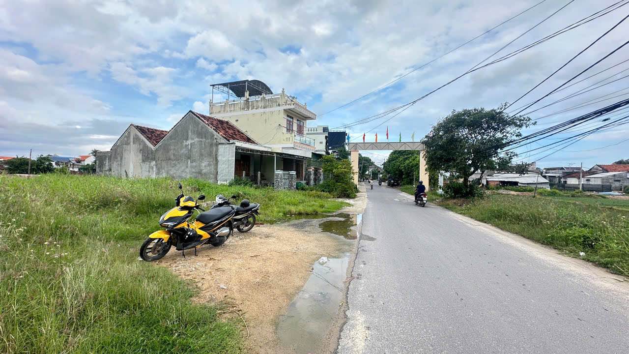 Đất thổ cư 130m² mặt tiền Vạn Phú, Khánh Hòa - Giá 1.5 tỷ, kinh doanh tốt