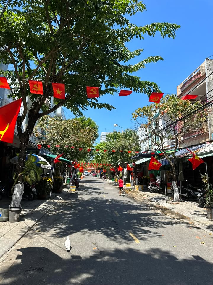 Bán Đất Mặt Tiền 72m² Đường 5.5m Sơn Trà - Giá 6 Tỷ