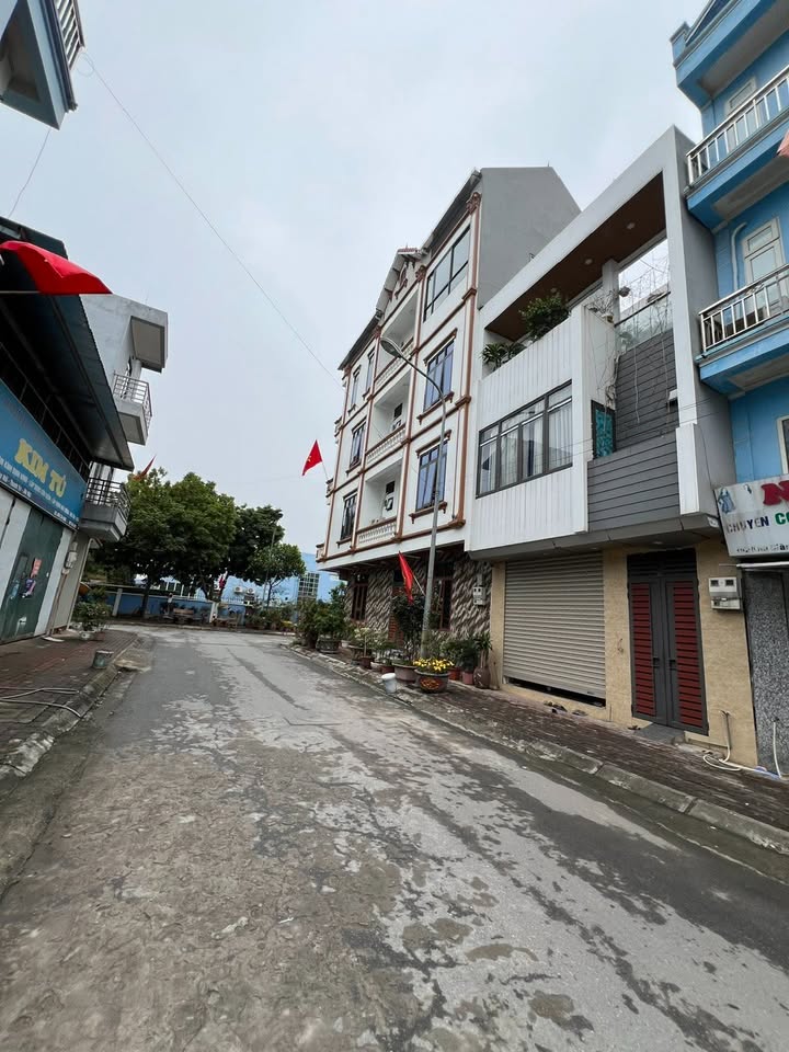 Nhà Mặt Chợ Tự Khoát, Thanh Trì - 31m² Kinh Doanh Sầm Uất, Giá 3.1 Tỷ