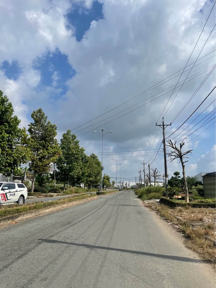 Bán Gấp 2 Nền Đất Vĩnh Long - Thổ Cư 100%, Hướng Đông Nam Mát Mẻ