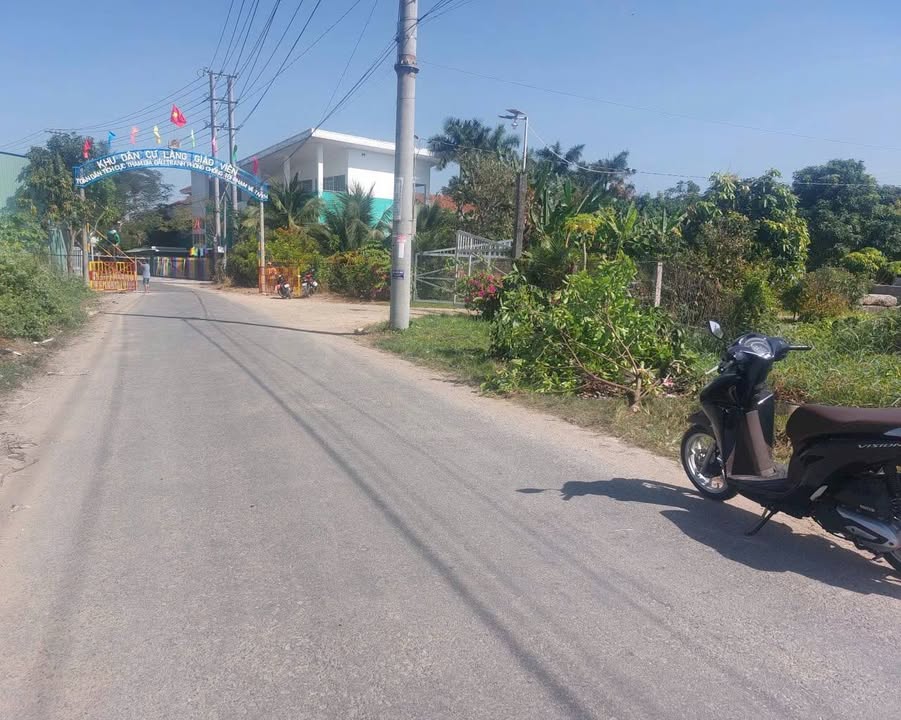 Bán Đất Nền Làng Giáo Viên Mỹ Hòa 160m² - Hướng Nam, Giá 1 Tỷ