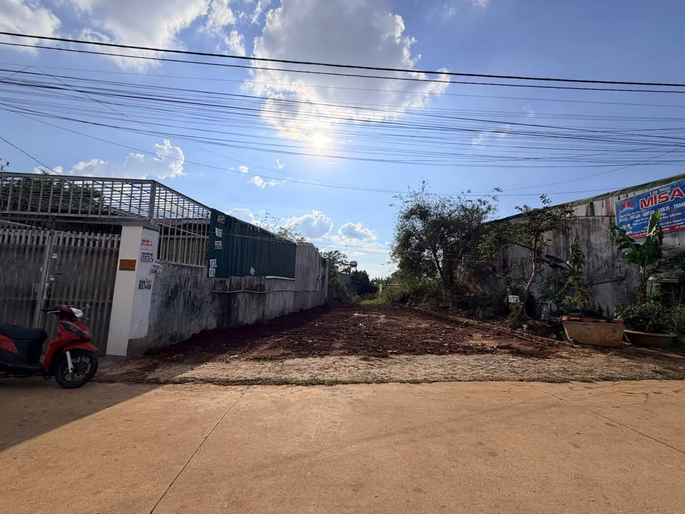 Đất nền Buôn Ma Thuột 161m² - Sổ đỏ chính chủ, Đường to ô tô