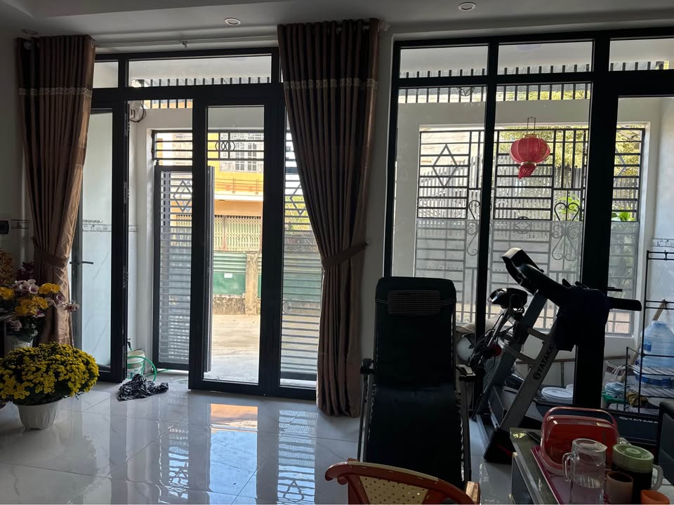 Nhà Riêng Buôn Ma Thuột 60m² giá 3.95 tỷ - Ô tô vào tận nhà!