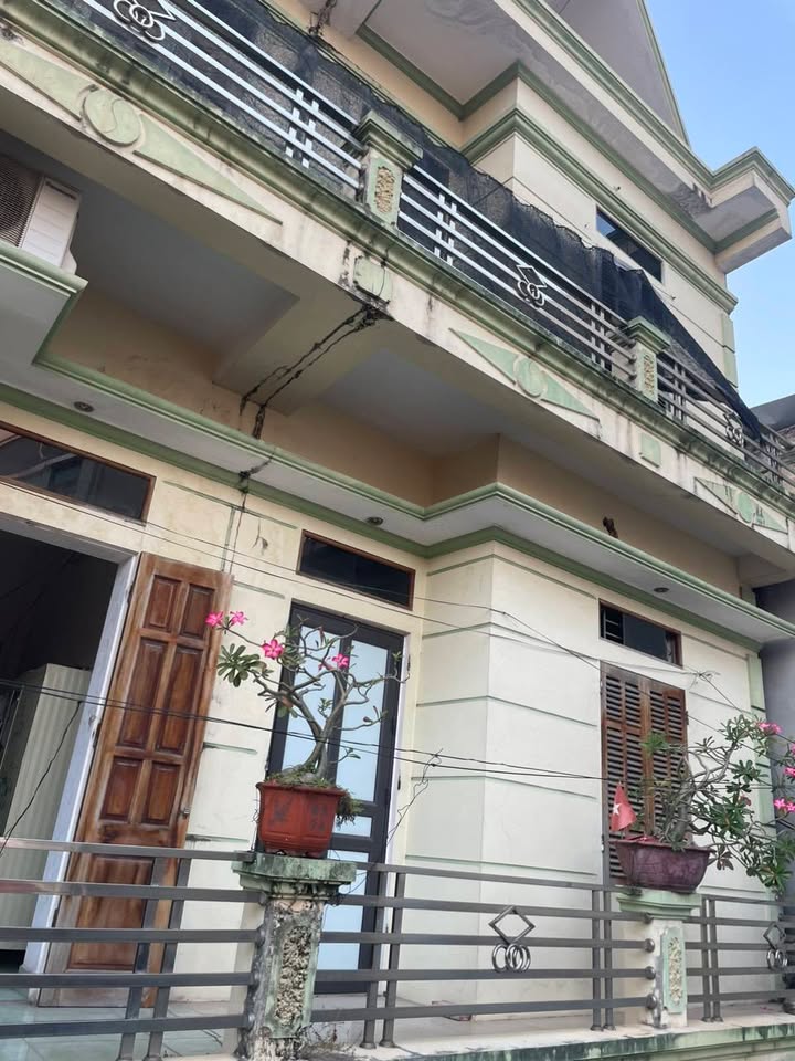 Cho thuê nhà nguyên căn 60m² 3 tầng, 2 phòng ngủ tại Khu D Gleximco Lê Trọng Tấn, Hoài Đức - Giá 5 triệu/tháng