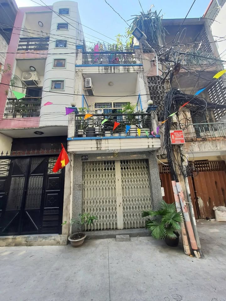 Nhà Phố Lê Văn Sỹ, Quận 3 10 tỷ - Mặt tiền kinh doanh sầm uất!