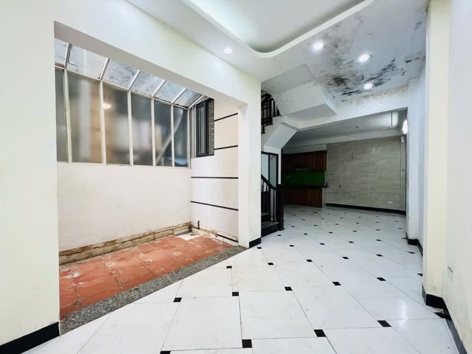 Nhà 5 tầng Hoàng Liệt 55m² - Bán đất tặng nhà, 8.9 tỷ