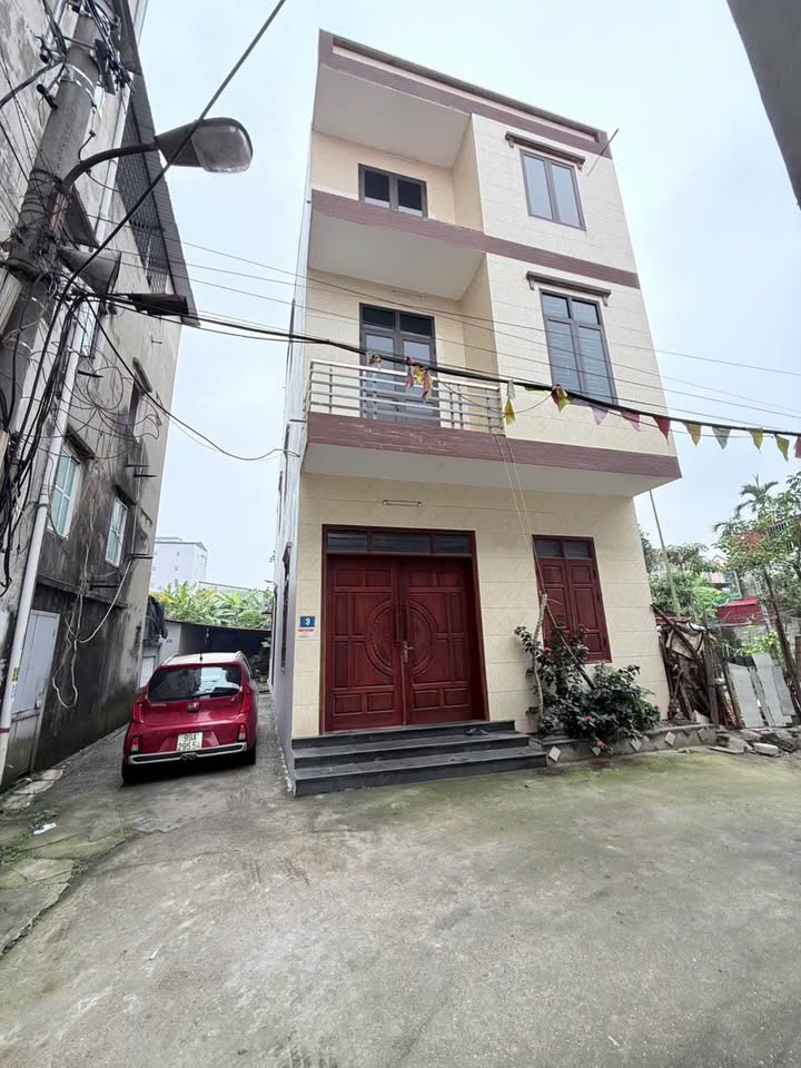 Nhà 3 Tầng Phố Mới 82m² - Trung Tâm Tiện Ích, Sẵn Sàng Ở Ngay