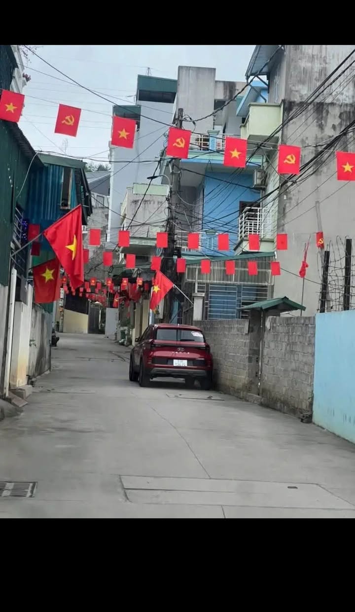 Bán nhà cấp 4 Phường Hà Trung, Hạ Long 70m² - Ô tô tránh, giá 2.4 tỷ