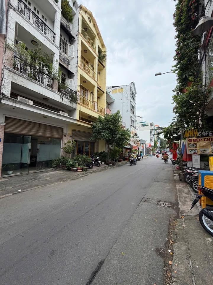 Nhà phố Đường Hoa Phú Nhuận 63m² - Vị trí đắc địa, nở hậu tài lộc!