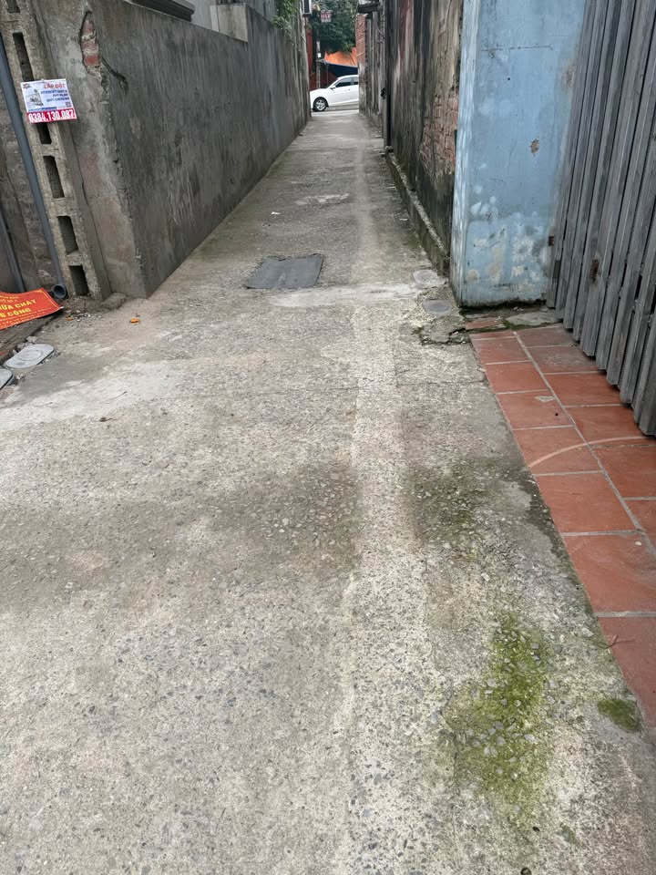 Đất nền Cổ Linh, Long Biên 57m² - Sổ đỏ chính chủ, ô tô đỗ cửa