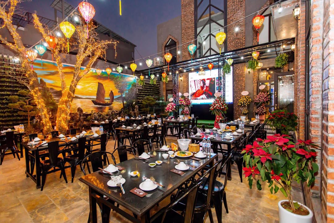 Cho thuê nhà mặt phố Hàng Bún 640m² - Kinh doanh sầm uất, vị trí đắc địa