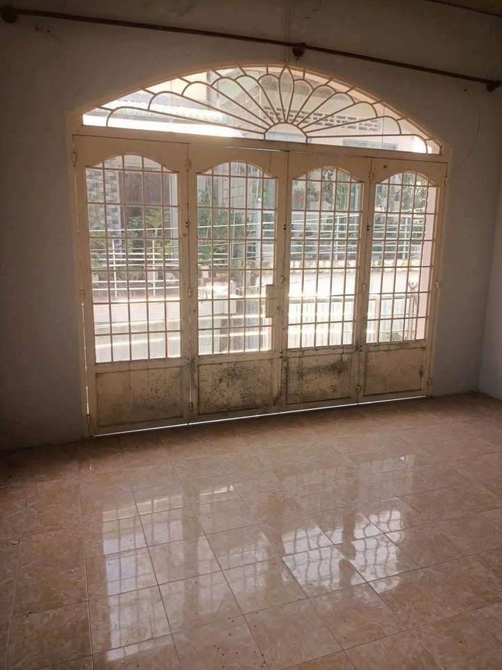 Nhà riêng Long Xuyên 70m² - Ô tô vào tận nhà, giá chỉ 1.35 tỷ!