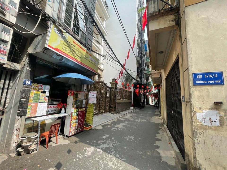 Nhà 37m² 5 tầng, 4PN, Ngõ 3.5m Nguyễn Hoàng, Bắc Từ Liêm - Sẵn Sàng Về Ở