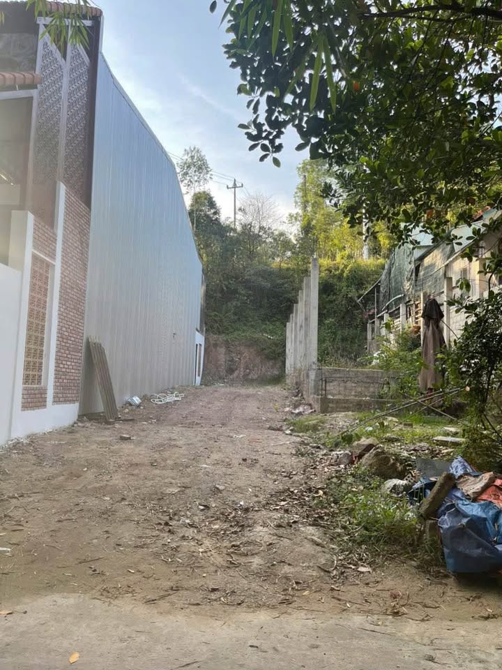 Đất nền Vũ Phạm Khải, Huế 130m² giá 2.4 tỷ - Sổ hồng chính chủ!