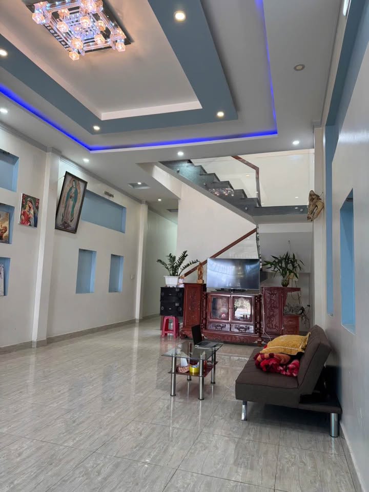 Nhà Mặt Tiền Quốc Lộ 20 Đức Trọng 170m² - Mặt Tiền Kinh Doanh!