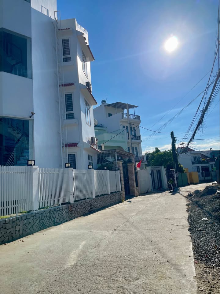 Bán đất Vĩnh Ngọc Nha Trang 73.3m² ngang 9.2m - Sổ đỏ vuông vắn, giá 2.5 tỷ