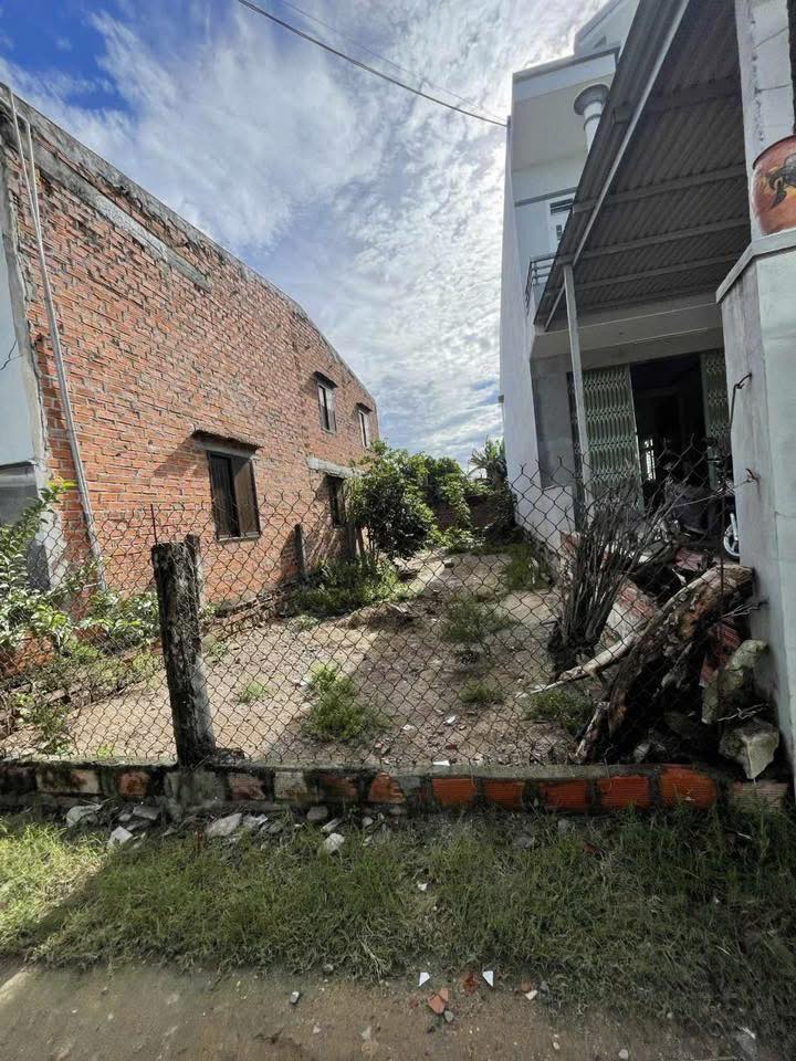 Đất Nền Tuy Phước 108m² Sổ Hồng Sẵn - Gần Chợ, Trường, UBND