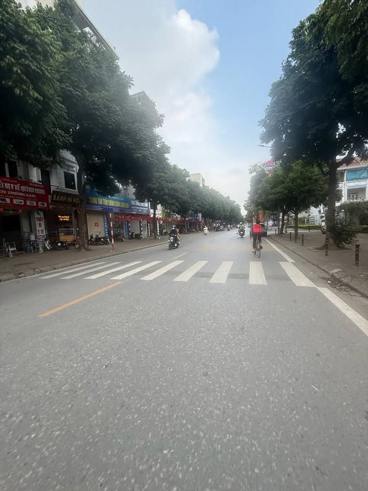 Nhà phố Bắc Linh Đàm 75m² - Vị trí đắc địa, kinh doanh đỉnh cao!