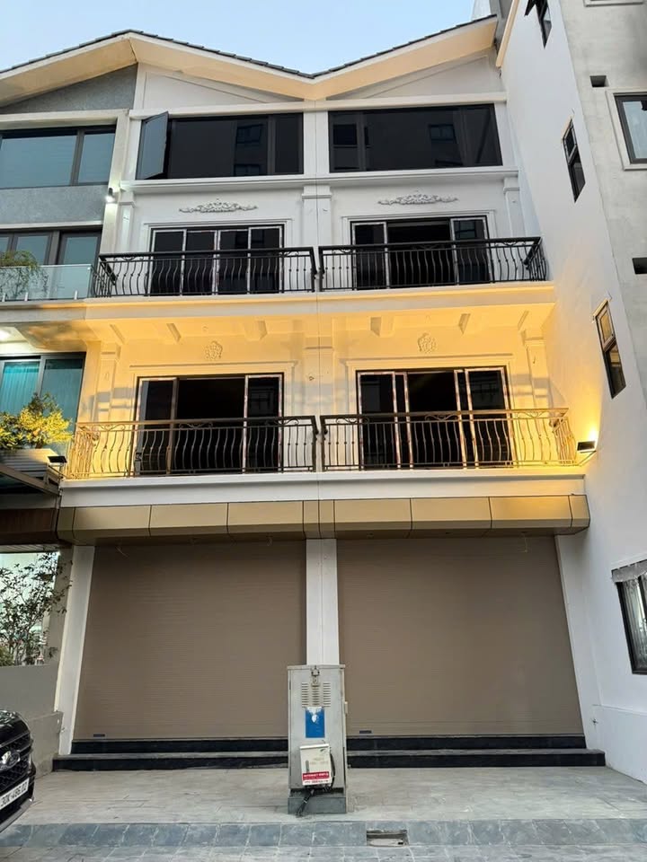 Nhà Mặt Tiền Kinh Doanh Thịnh Liệt, Hoàng Mai 88m2 x 4 Tầng - 20 Tỷ