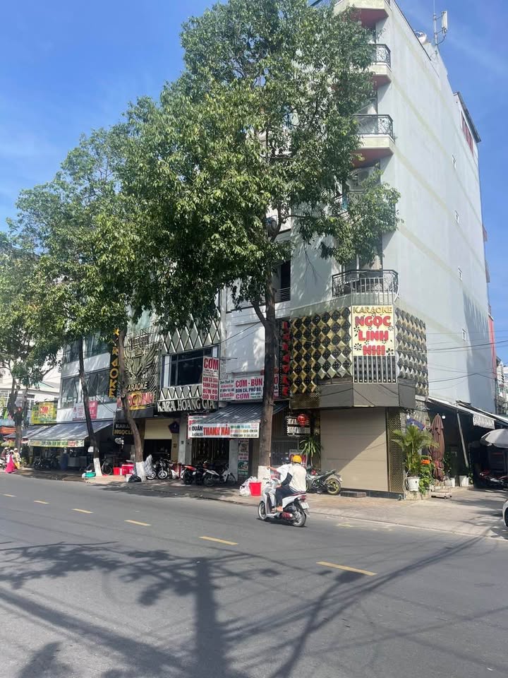 Nhà phố mặt tiền Hoàng Diệu Nha Trang 72m² - Mặt tiền kinh doanh đắc địa!