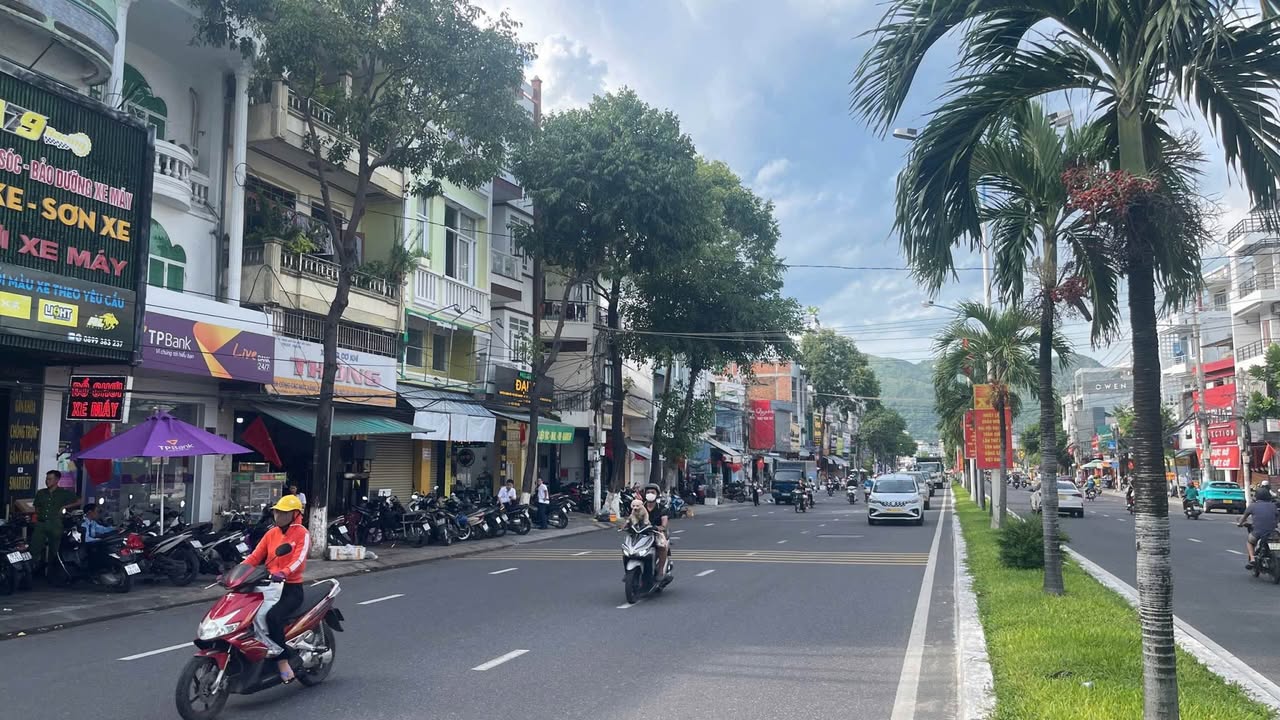 Đất Mặt Tiền 2/4 Nha Trang 430m² - Kinh Doanh Đắc Lợi, Gần ĐH Nha Trang