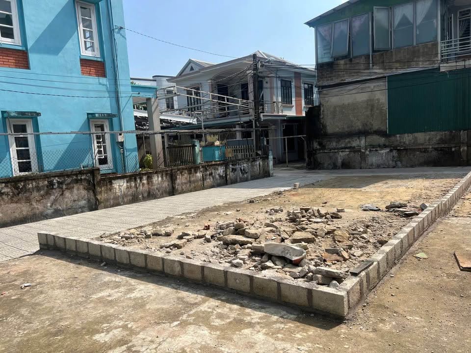 Đất nền Phường An Cựu 65m² giá 2 tỷ - Sổ hồng chính chủ sẵn sàng!