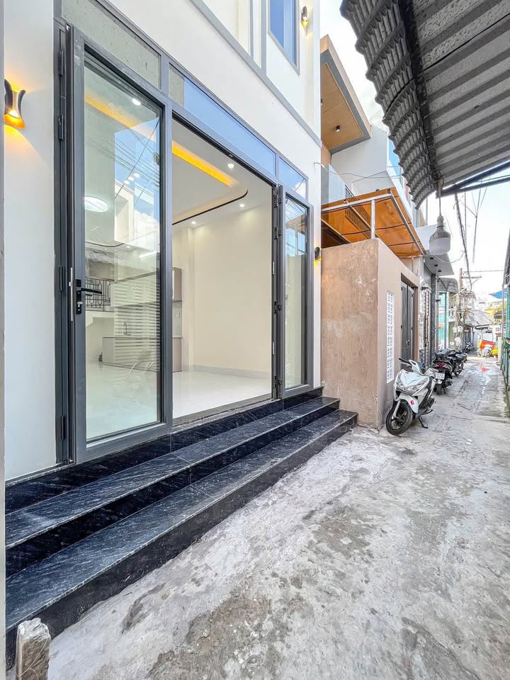 Bán Nhà Ninh Kiều 40m² Giá 2.69 Tỷ - Sẵn Sàng Ở Ngay!