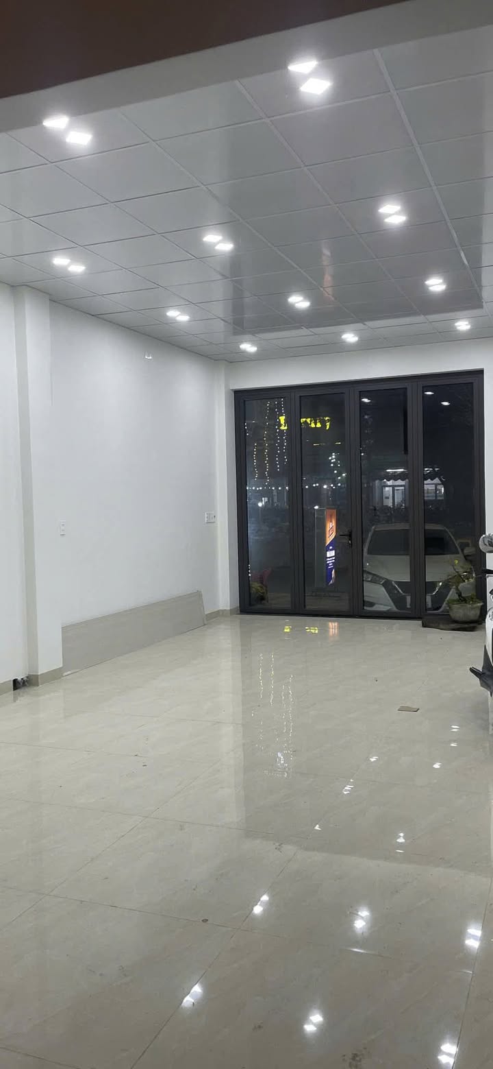 Mặt bằng 40m² Yên Thế - Bắc Giang, Ngay Bến Xe Trung tâm, Giá 7 Triệu/Tháng