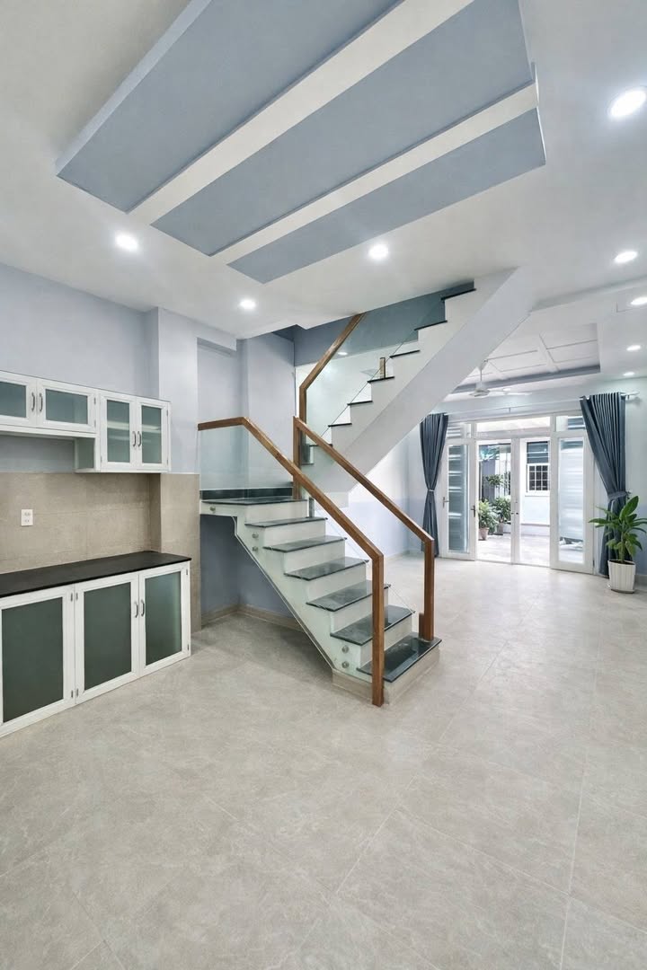 Nhà Riêng Phường 15, Quận 10 36m² - Sẵn sàng ở ngay!