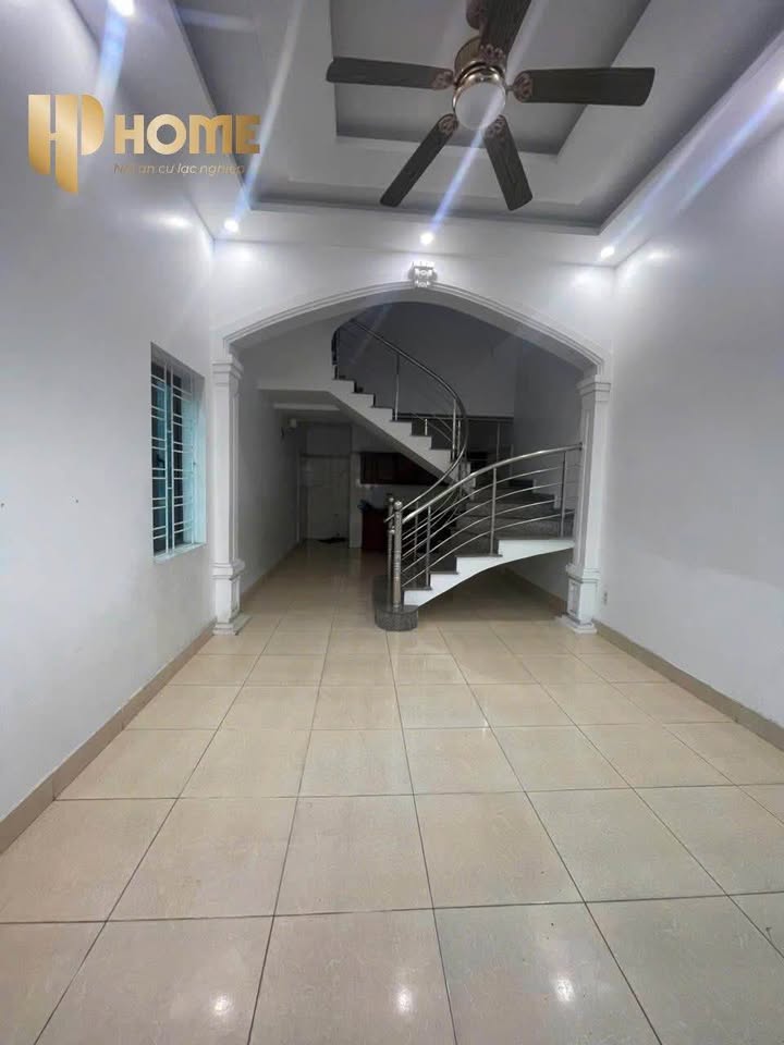 Nhà riêng Ngõ Hạ Đoạn 150m² | Chỉ 5 triệu/tháng | Ô tô vào tận nhà