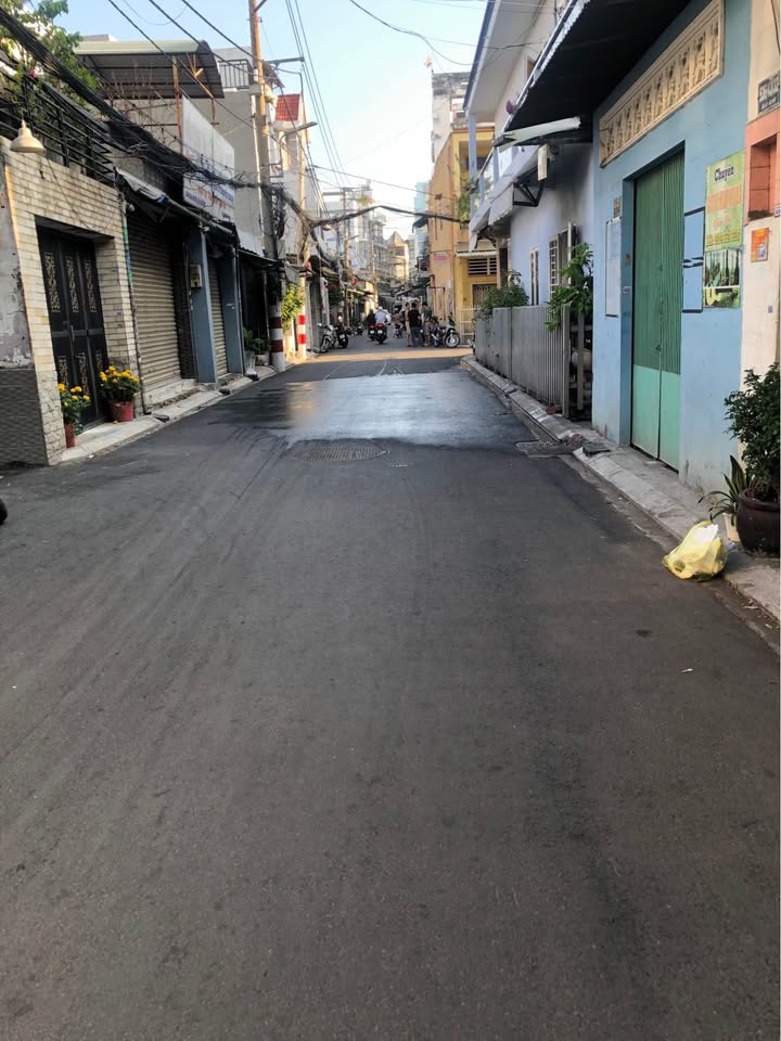 Bán Gấp Nhà Hẻm Xe Tải Âu Cơ P10 Tân Bình - 2 Căn Liền Kề 143m² - 18 Tỷ