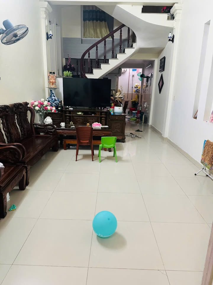 Nhà 3 Tầng Lô Góc 54m² Trại Lẻ, Hải Phòng - Sổ Đỏ Chính Chủ