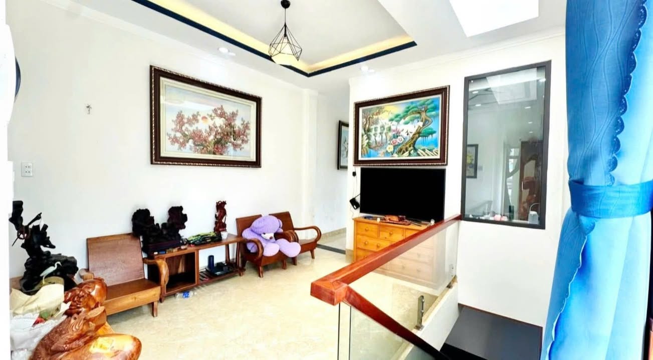 Nhà Hẻm Xe Hơi Út Tịch, Tân Bình - 52m² Giá 7.3 Tỷ