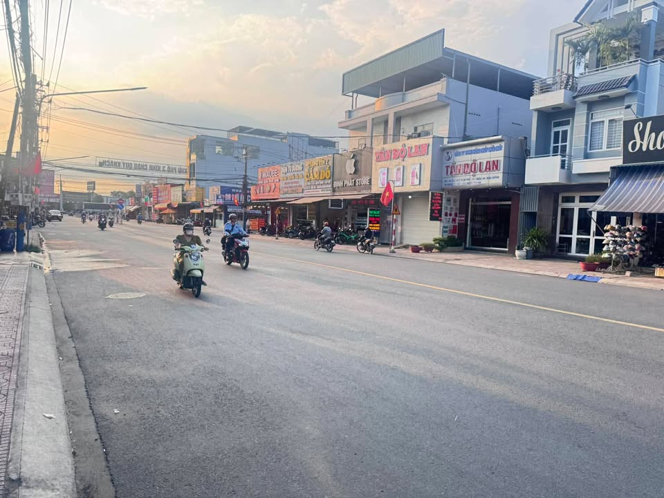 Nhà Mặt Tiền Kinh Doanh An Phú, Thuận An - 91m², 9PN, 4 Tầng - Giá 8 Tỷ