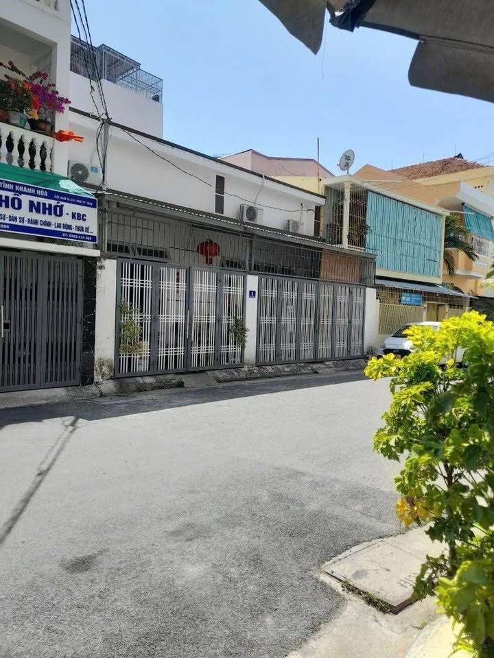 Nhà Mặt Tiền Đoàn Thị Điểm Nha Trang 125m² - Đầu tư sinh lời ngay!