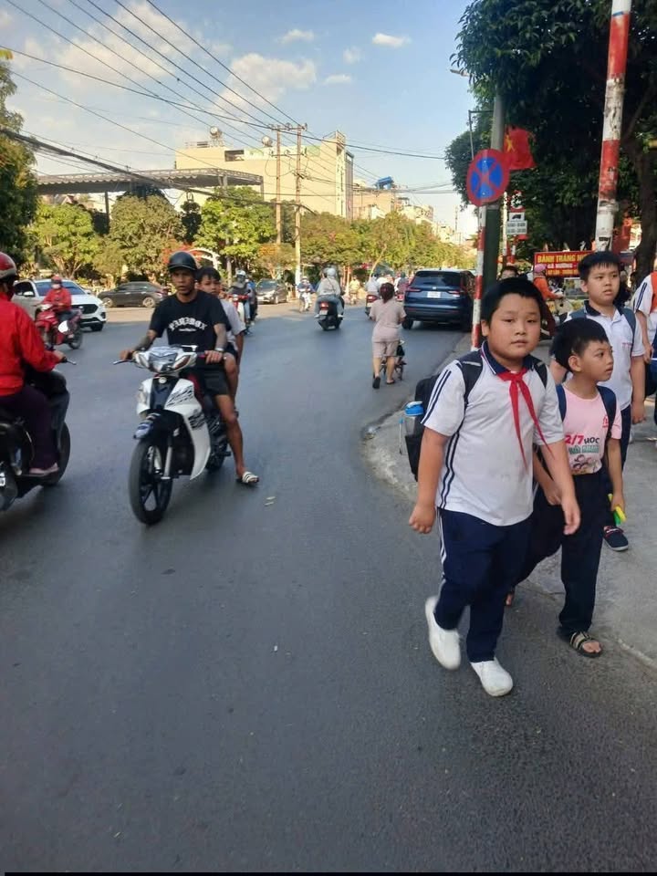 Cho thuê mặt bằng kinh doanh 150m² Lý Thường Kiệt, Dĩ An - Giá 9 triệu