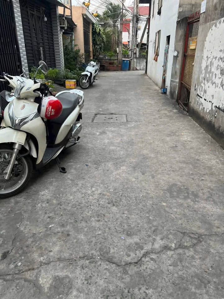 Nhà 98m² Kèm 4 Phòng Trọ Dĩ An - Dòng Tiền 13 Triệu/Tháng