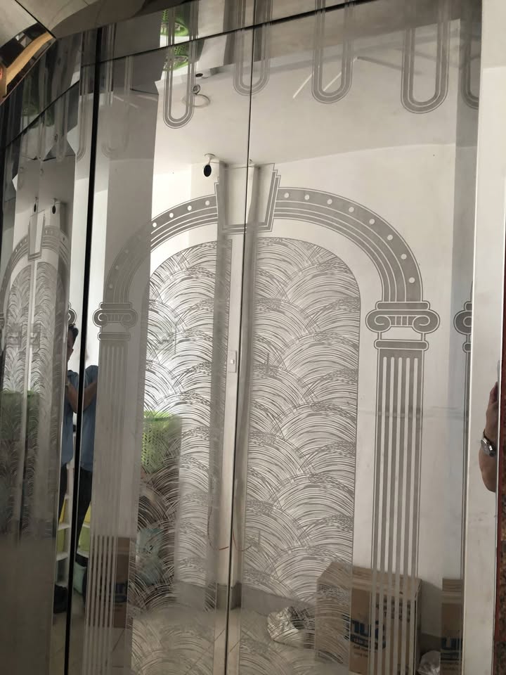 Nhà Mặt Tiền Nguyễn Thị Minh Khai Dĩ An - Lô Góc 260m², 6 Tầng, Dòng Tiền 150 Triệu/Tháng