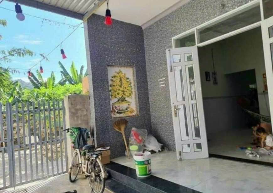 Nhà riêng Thị trấn Long Hải 77m² giá 1.4 tỷ - Sổ hồng sẵn, chính chủ!