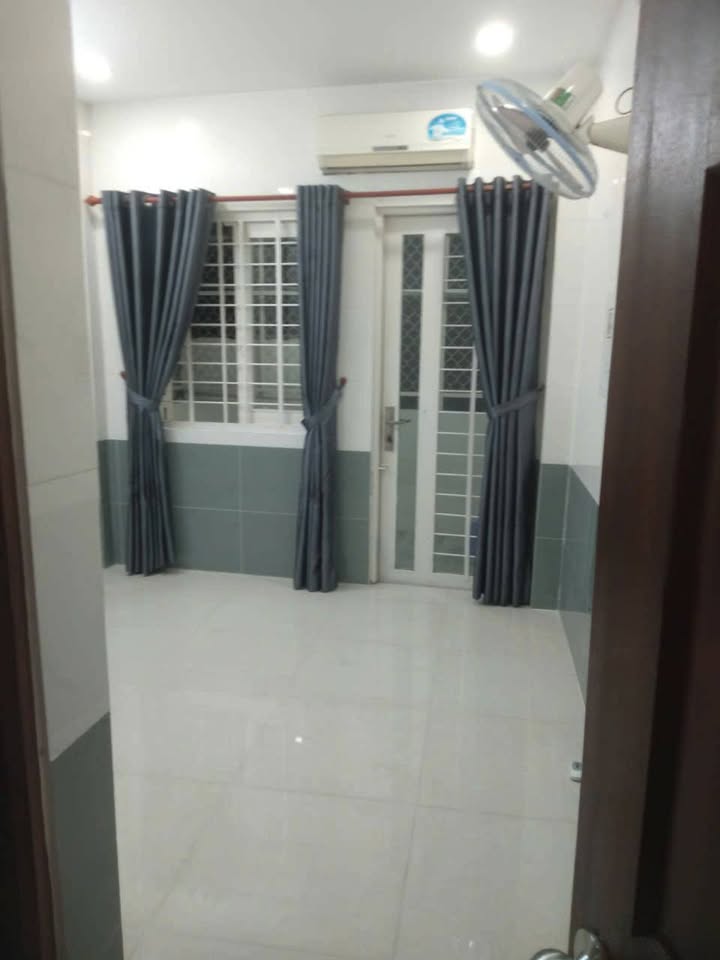 Nhà nguyên căn Phan Đình Phùng, Phú Nhuận 10 triệu - Sẵn sàng ở ngay!