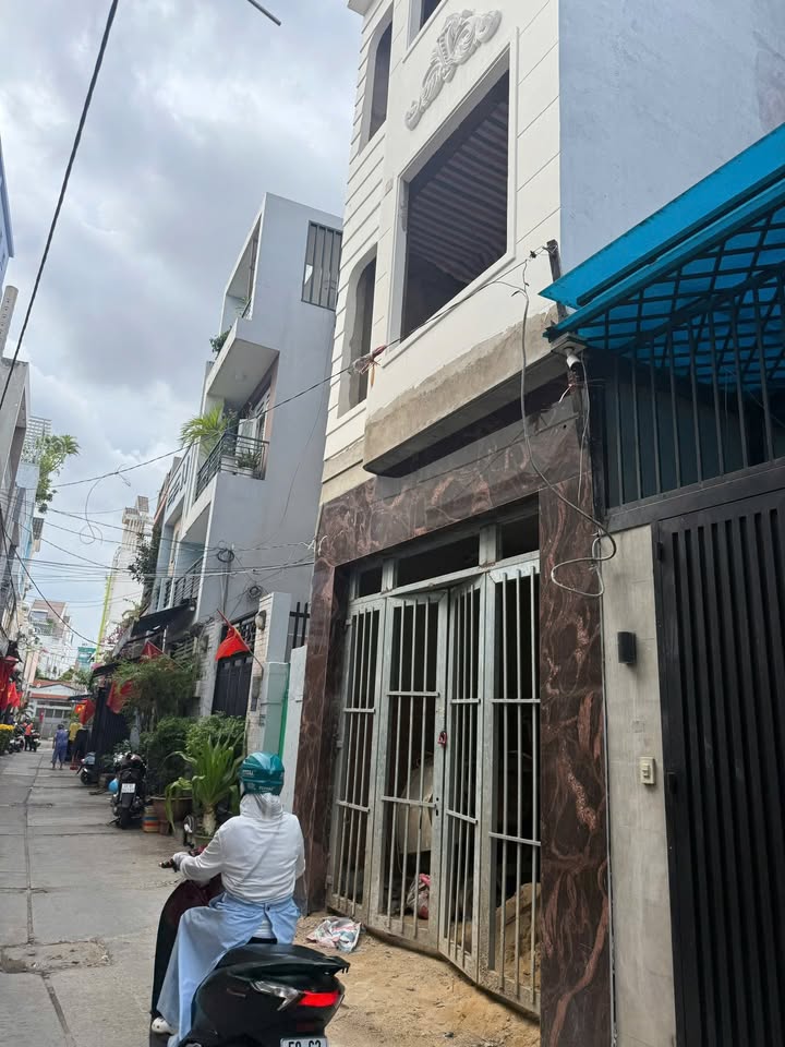 Nhà 4 Tầng HXH Hương Lộ 3, Bình Tân - 7.7 Tỷ, 4PN Sẵn Ở