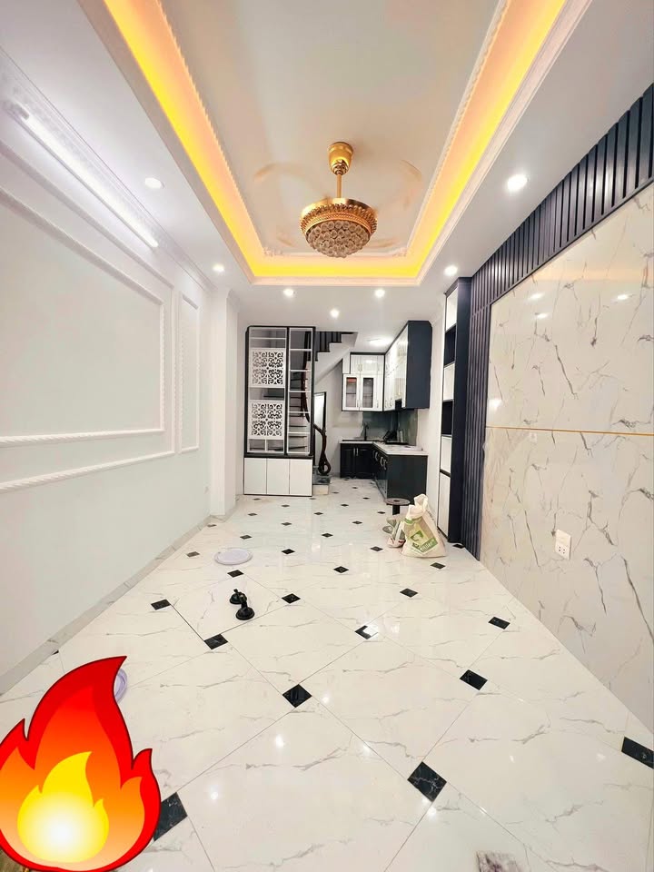 Nhà riêng Vĩnh Hưng 35m² 5.1 tỷ - Sẵn sàng ở ngay!