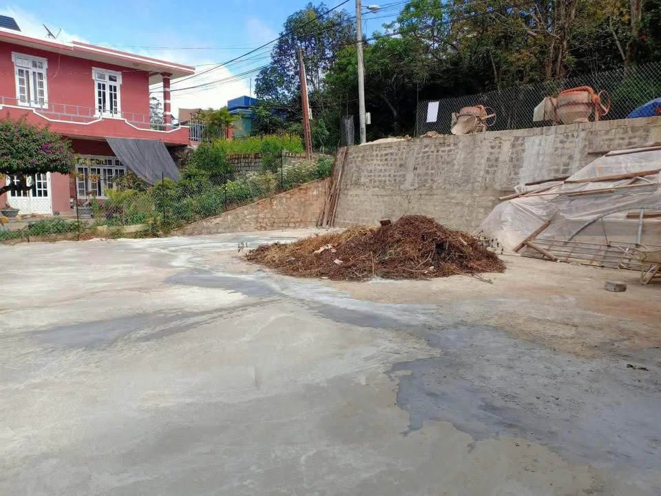 Bán đất 200m² Xuân Trường, Đà Lạt - Sổ đỏ, Mặt tiền nhựa, View đẹp